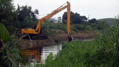Programa Limpa Rio avança em Magé com mais de 490 mil toneladas de resíduos removidos