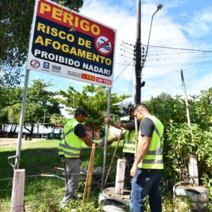 Prefeitura de Nova Iguaçu instala placas para prevenir afogamentos no Guandu