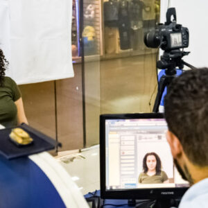 Dia da Mulher: Detran RJ vai oferecer, neste sábado (7/3), atendimento prioritário a mulheres para emissão de identidades