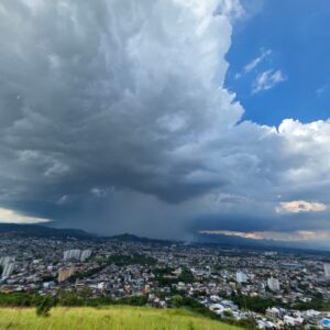 Chuvas de fevereiro colocam 2026 entre os anos mais chuvosos da história de Nova Iguaçu