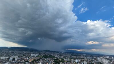 Chuvas de fevereiro colocam 2026 entre os anos mais chuvosos da história de Nova Iguaçu