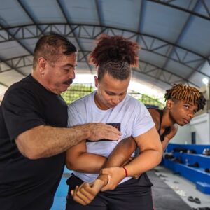 Nilópolis oferece aulas de autodefesa pessoal para mulheres
