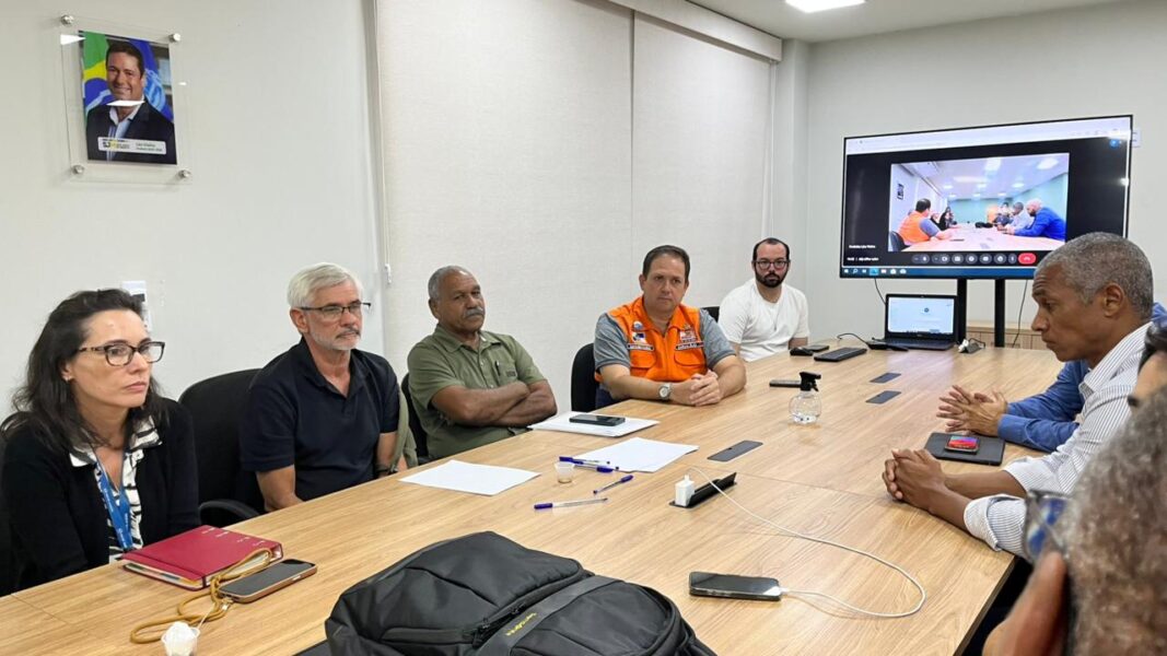 Prefeitura de Meriti realiza reunião técnica com o Governo do Estado para tratar da duplicação de viaduto sobre a Dutra