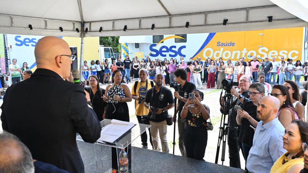 Sesc RJ leva saúde ocular e bucal a escola pública de São João de Meriti