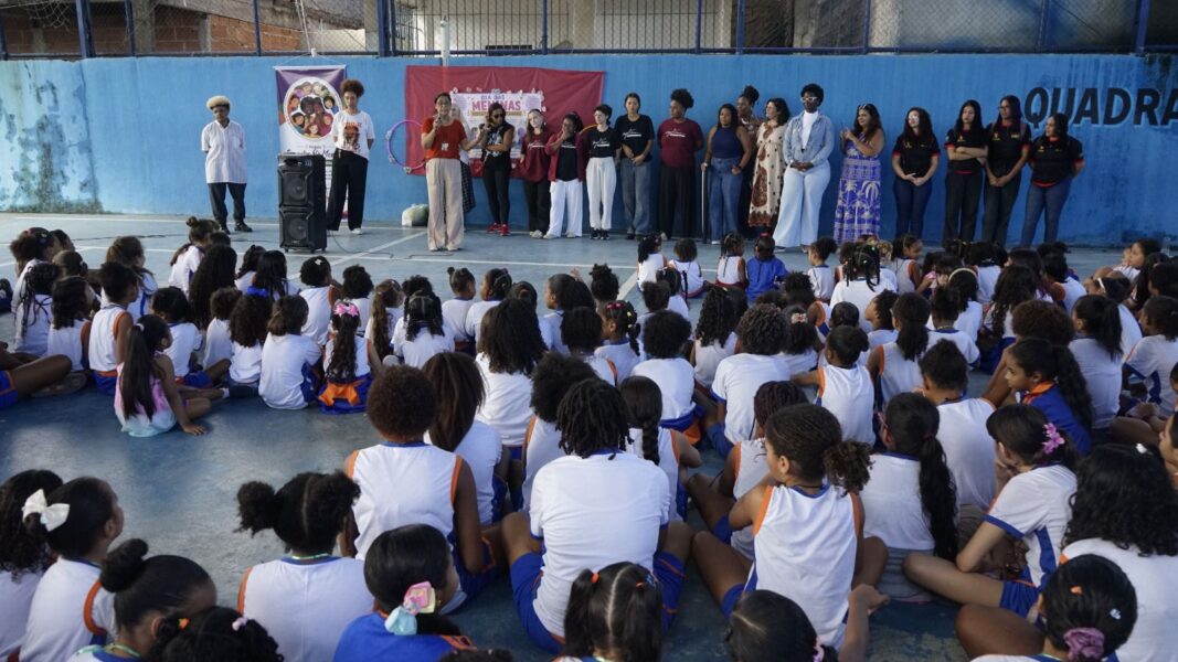 Escola de Nova Iguaçu promove projeto sobre protagonismo feminino e inclusão racial