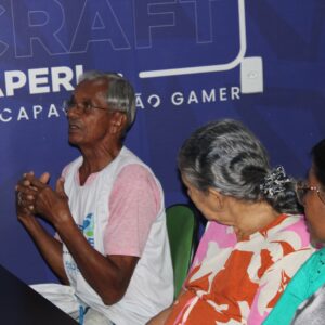 Idosos iniciam jornada no mundo digital com o GameCraft em Japeri