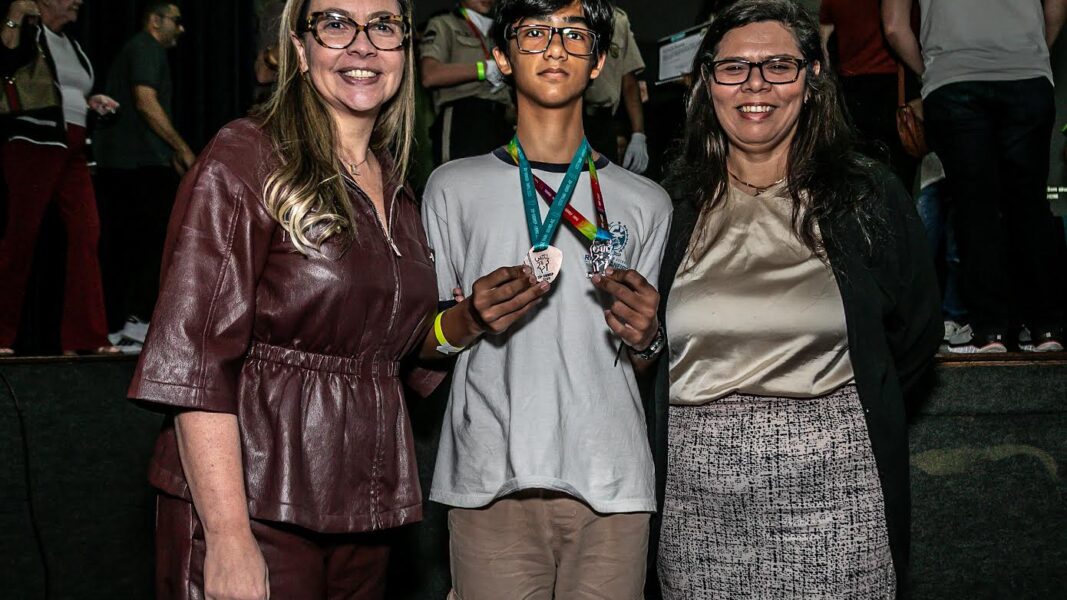 Estudantes da rede estadual conquistam 102 medalhas na Olimpíada Brasileira de Matemática das Escolas Públicas