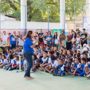 Escola de Belford Roxo realiza Feira de Ciências com tema ambiental e peça teatral sobre o bairro