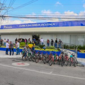 Mesquita reinaugura Clínica da Família Jacutinga totalmente modernizada