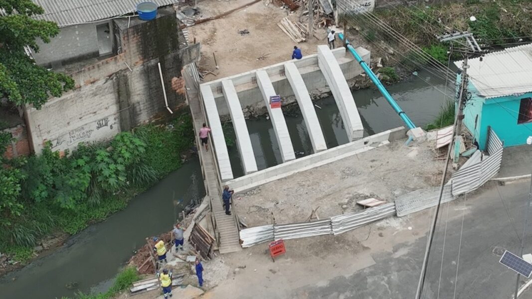 Mesquita começa obra na ponte da Rua Delfina Borges que conecta a cidade a Nova Iguaçu