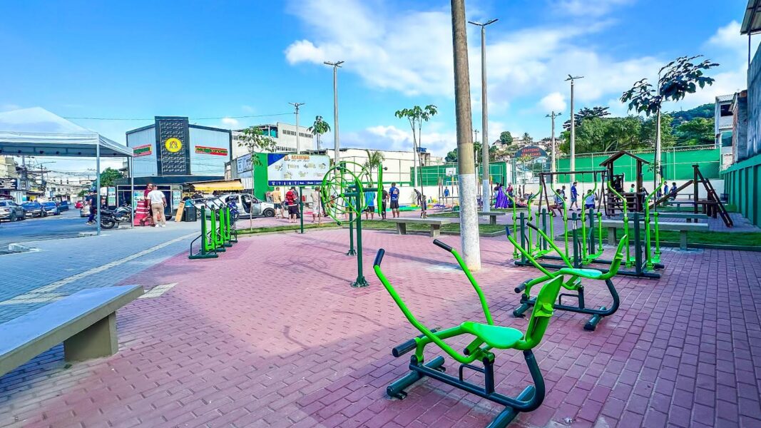 Meriti inaugura Praça Marino Carreiro no bairro Venda Velha