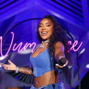 Fim de semana na Baixada Fluminense tem arraiá, teatro, pagode, aniversário de Magé com Ludmilla e Ana Castela, e muito mais