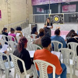 Espaço da Mulher Mesquitense realiza aulas inaugurais dos cursos de Design de Sobrancelhas e Cabeleireira