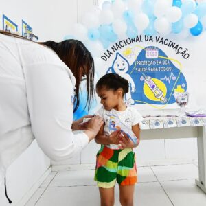 Nova Iguaçu inicia vacinação com Pneumo 20 para crianças de até cinco anos