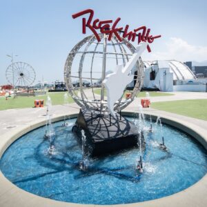 Guitarras gigantes, carros de LED e drones: Rock in Rio toma as ruas do Rio no feriadão de junho