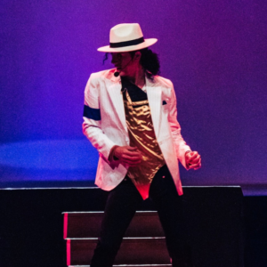 Em nova data, tributo a Michael Jackson agita final de semana no Teatro Raul Cortez; confira a programação