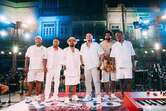 Grupo Bom Gosto faz show gratuito em São João de Meriti durante Festival Raízes da Baixada