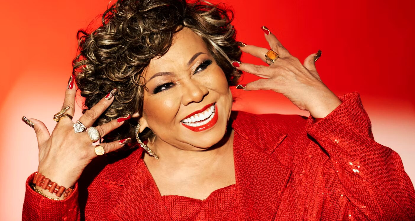 Domingo na Baixada Fluminense tem Alcione em Guapimirim, teatro circense e as feiras de sempre