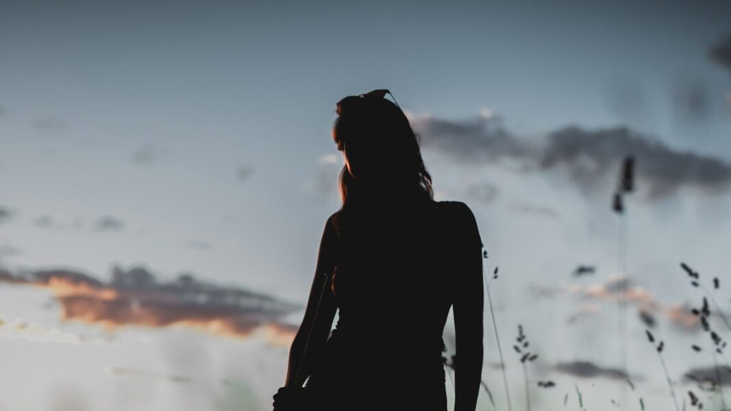 Faetec abre mais de 400 vagas gratuitas em cursos para mulheres em vulnerabilidade