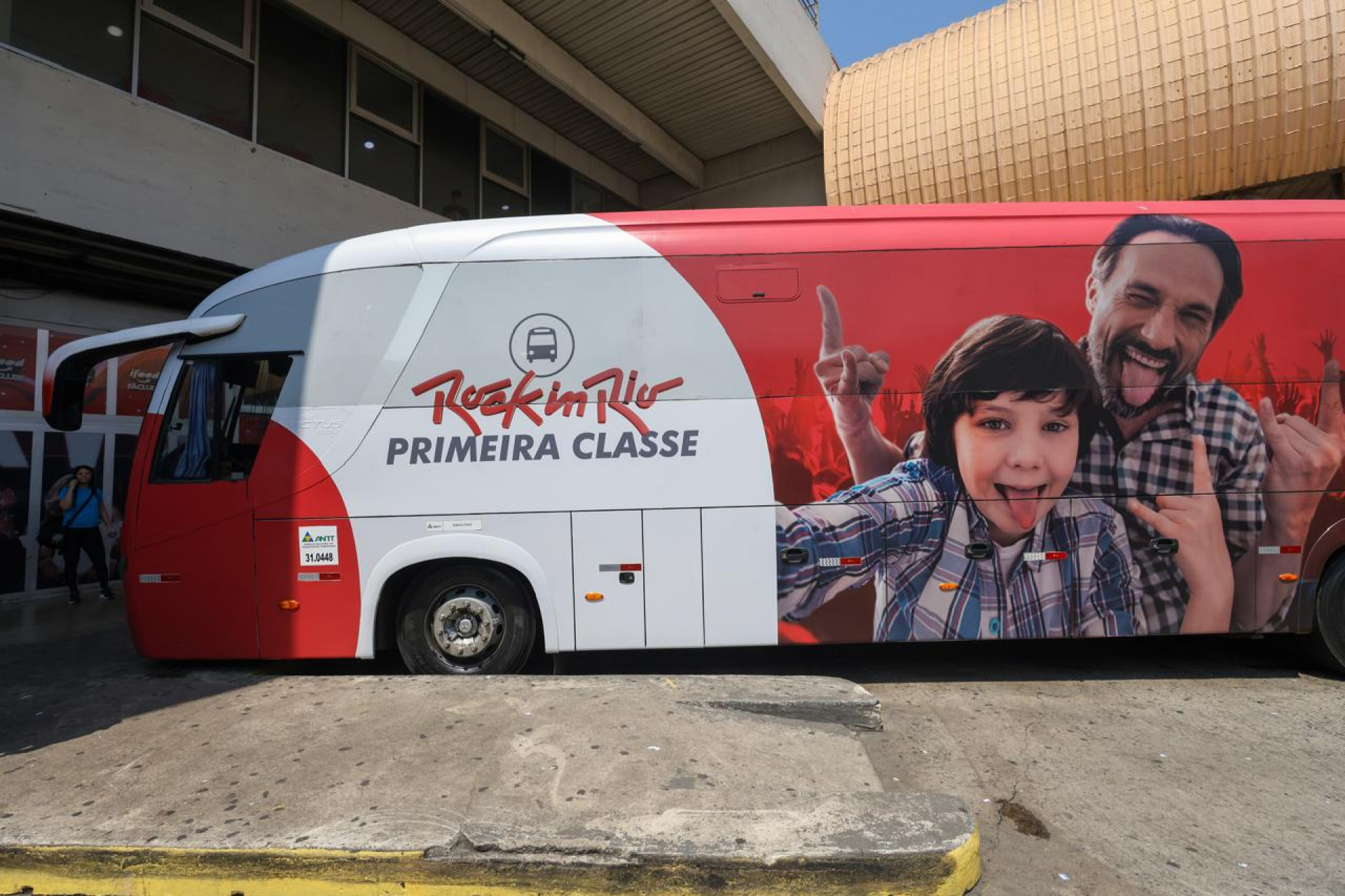 Rock in Rio movimenta Shopping Nova Iguaçu, único ponto de embarque oficial da Baixada