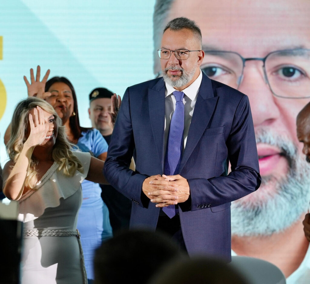 Belford Roxo vota em casa: Canella e Rueda dominam a urna