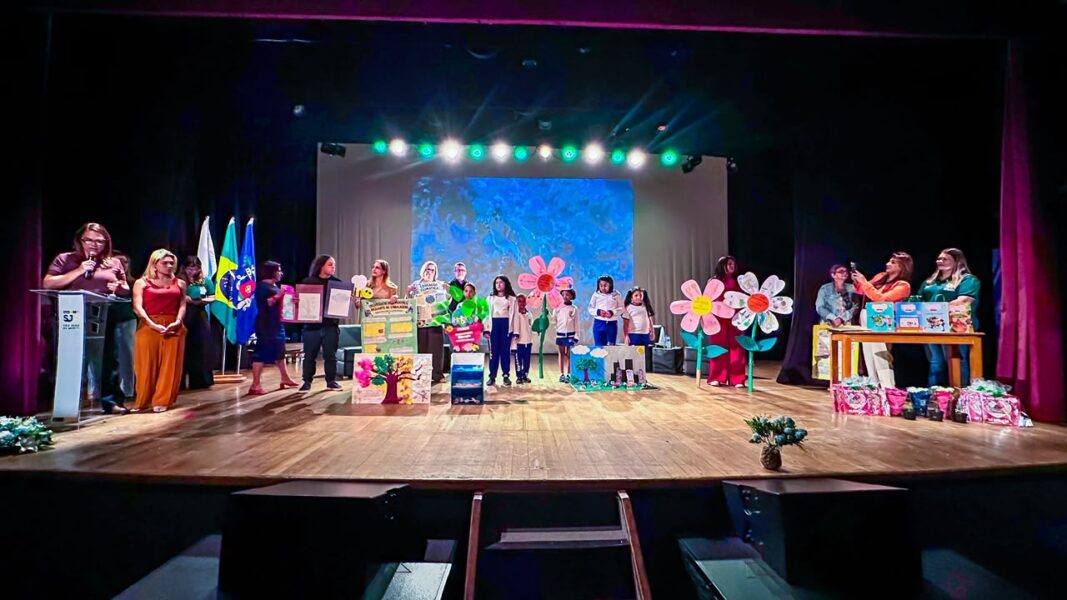 Meriti promove seminário de educação climática e premia escolas por boas práticas ambientais