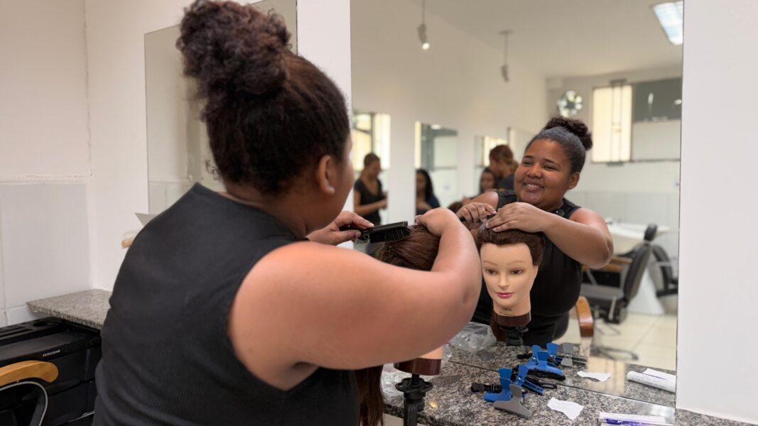 Águas do Rio e Senac RJ oferecem 41 vagas gratuitas em curso profissionalizante em São João de Meriti